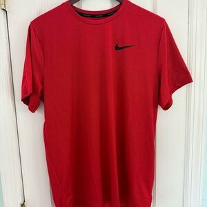 Nike Pro Dri-FIT Red Short Sleeve Training Tee – Men’s M